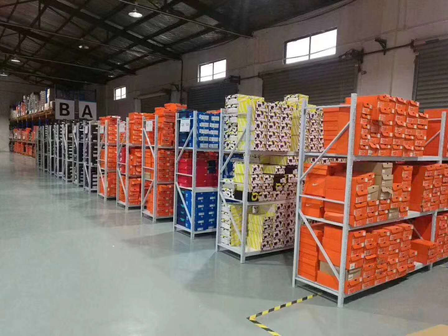 网格化管理仓库如何与仓储管理系统配合使用？